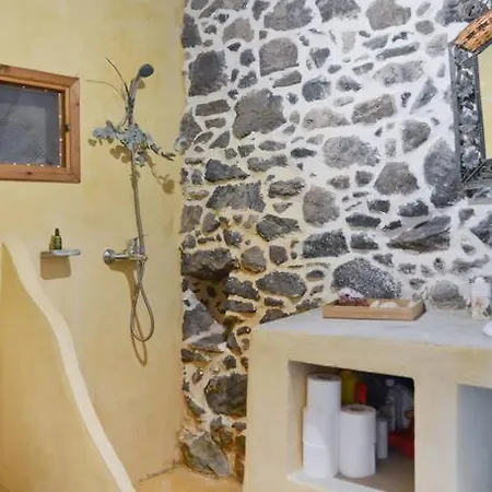 بيت للعطل Volcano View Nisyros Emporeiós